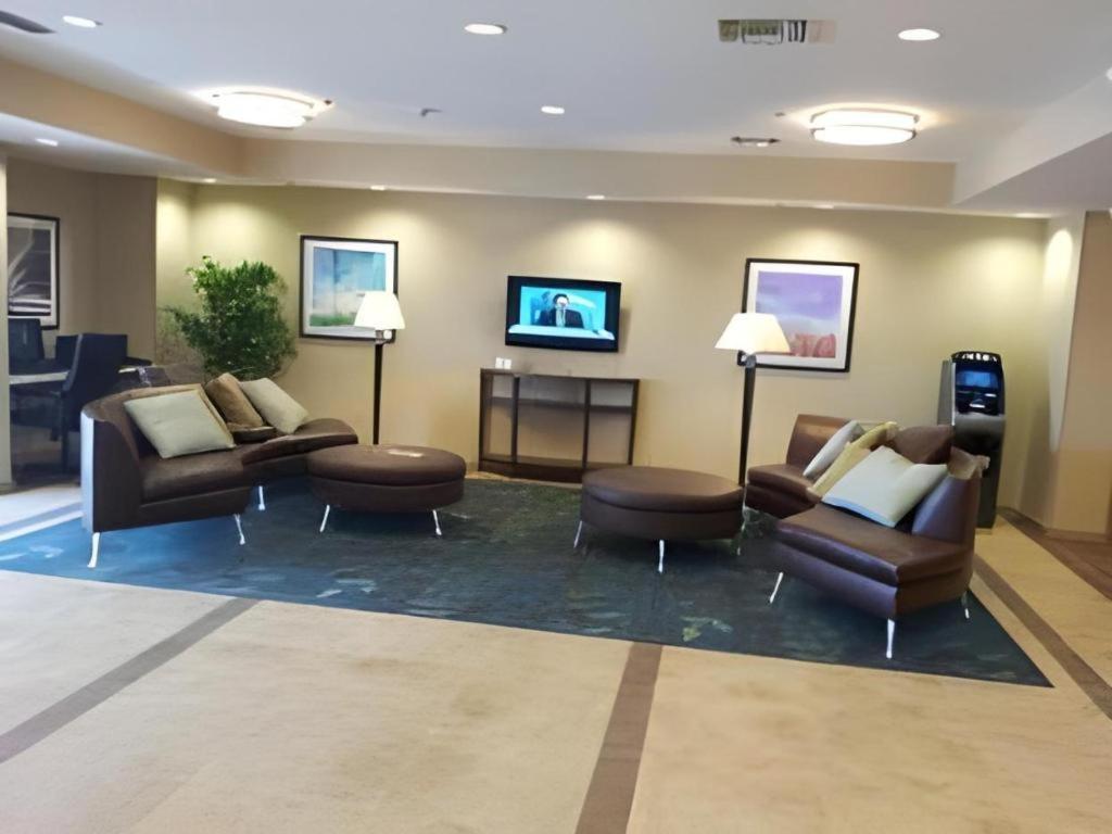 Candlewood Suites Saint Joseph By Ihg Buitenkant foto