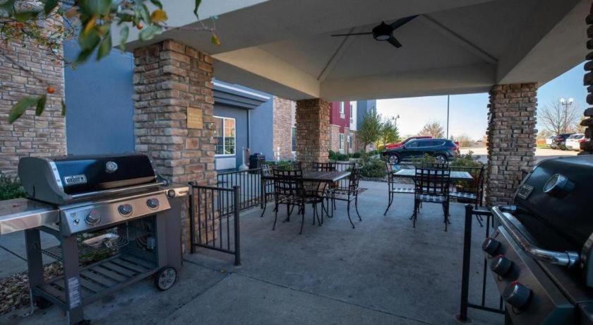 Candlewood Suites Saint Joseph By Ihg Buitenkant foto