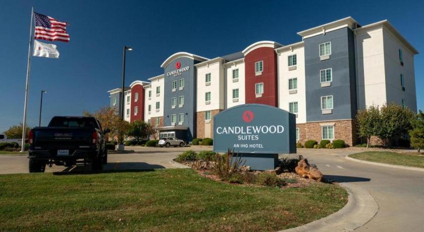 Candlewood Suites Saint Joseph By Ihg Buitenkant foto