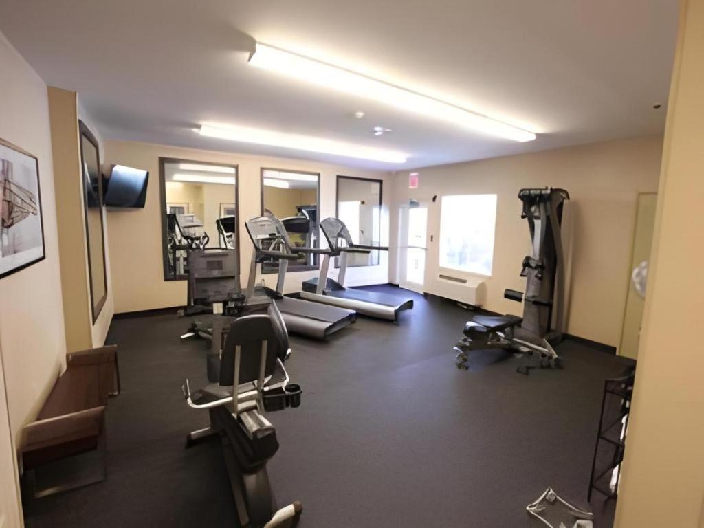 Candlewood Suites Saint Joseph By Ihg Buitenkant foto