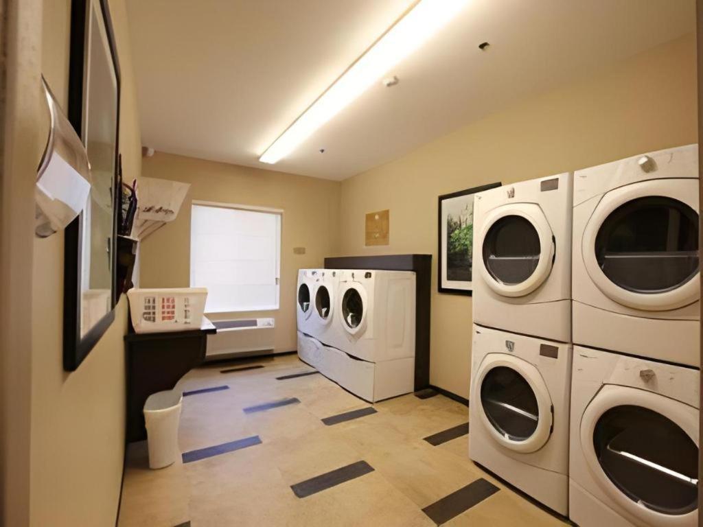 Candlewood Suites Saint Joseph By Ihg Buitenkant foto